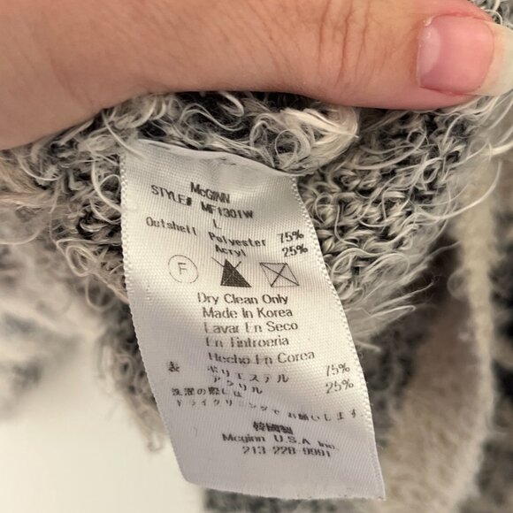 McGinn Eyelash Aztec Sweater Size Large Bohemian Geometric - Picture 7 of 7